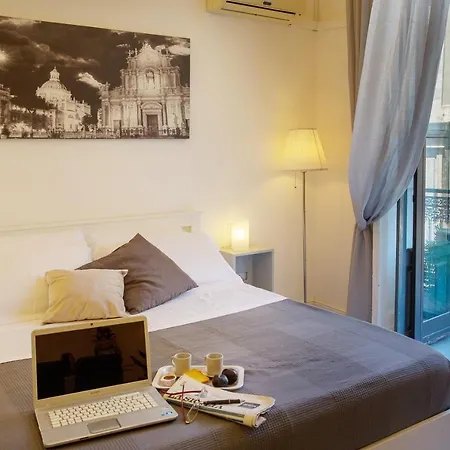 Palazzo Bruca Bed & Breakfast 3*