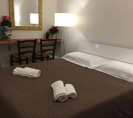 Palazzo Bruca 3*